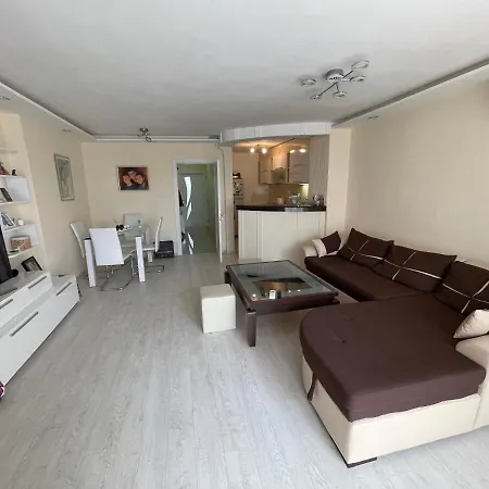 Apartment плиска